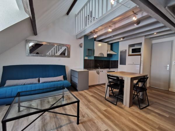 Vannes - T2 meublé en duplex