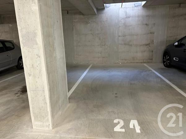 Appartement T4 à vendre  4 pièces - 84 m 2   FOUGERES  - 35