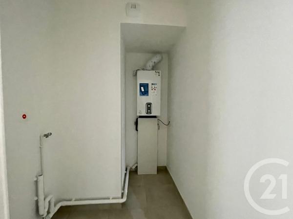 Appartement T4 à vendre  4 pièces - 84 m 2   FOUGERES  - 35