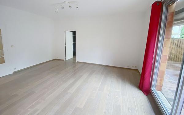 Appartement à vendre    2 pièces • 65 m2 Reims