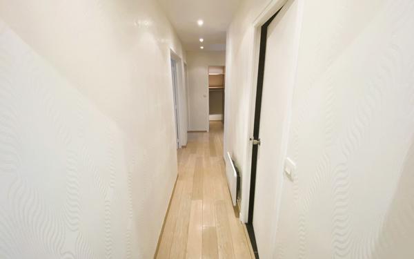 Appartement à vendre    2 pièces • 65 m2 Reims