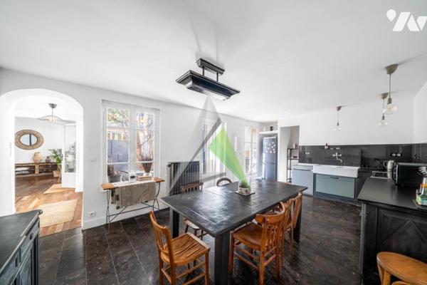 75012 Paris - Maison atypique de 3 chambres sur cour 