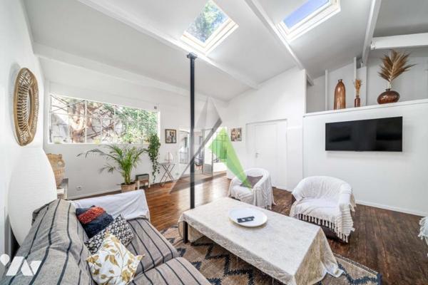 75012 Paris - Maison atypique de 3 chambres sur cour 