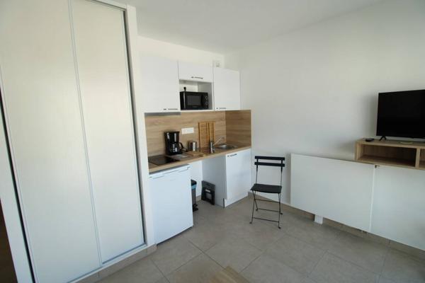 Appartement 1 pièce                                        - 44000 Nantes Réf : 12025
