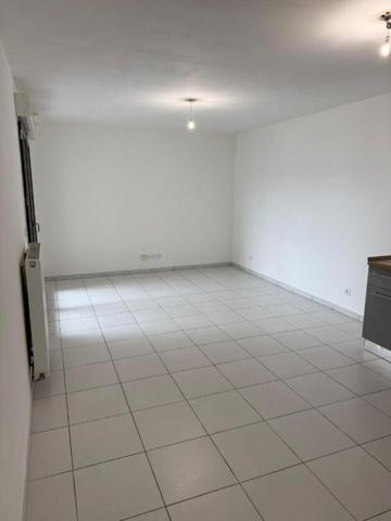 BONNEVILLE  ,Appartement 3 pièces 58 m2, refait à neuf,  220 000  euros