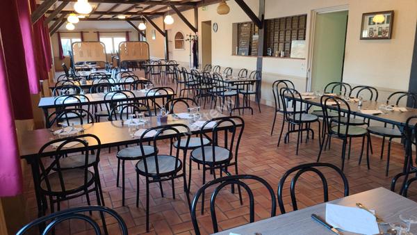 Restaurant au cadre boisé à Proximité de Blois - Opportunité Unique