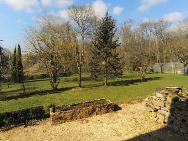 Maison 7 pièces CHAROLLES (71) -4 Chambres - Terrain 2797 m²