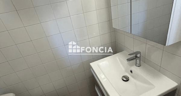 Location Studio meublé 11.56 m² - Arles 13200
