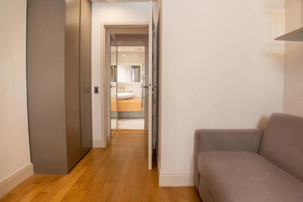CANNES – BANANE / RUE D’ANTIBES – 4 PIÈCES – 96 M² – 3 CHAMBRES – 3 PIÈCES D’EAU – ENTIÈREMENT RÉNOVÉ - 06400 Cannes - Réf 86169020