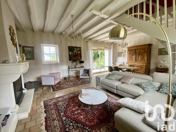 Longère 7 pièces de 167 m² à Fondettes (37230)