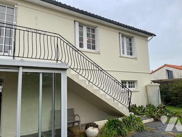 Maison à étage – Fort potentiel – Terrain divisible