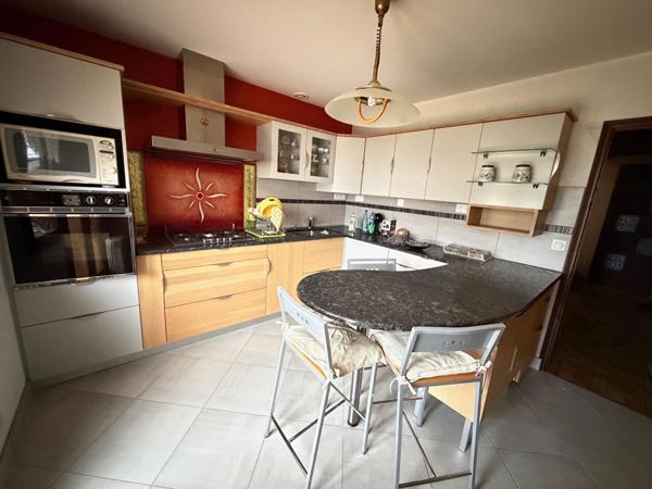 Maison Laval 6 pièce(s)