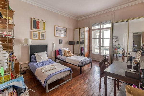 Appartement Nantes 5 pièce(s) 154.86 m2