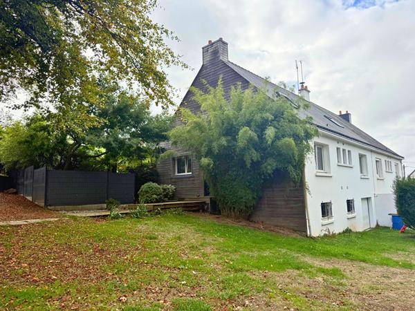 EXCLUSIVITÉ - QUÉVEN / GUIDEL - MAISON 128 M² - TERRAIN 3 100 M² -SOUS-SOL COMPLET - HANGARS , Queven