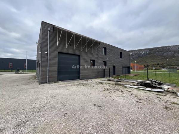Vente Local commercial 400 m2 à Yenne