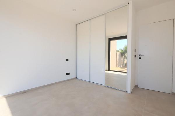 MARGUERITTES Maison neuve T4 avec piscine de 126 m2 sur 411m²