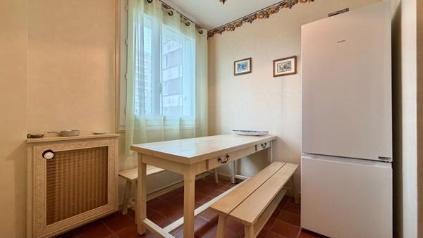 Appartement Corbeil Essonnes 3 pièce(s) 70 m2 - DPE C - PLACE DE PARKING - CAVE