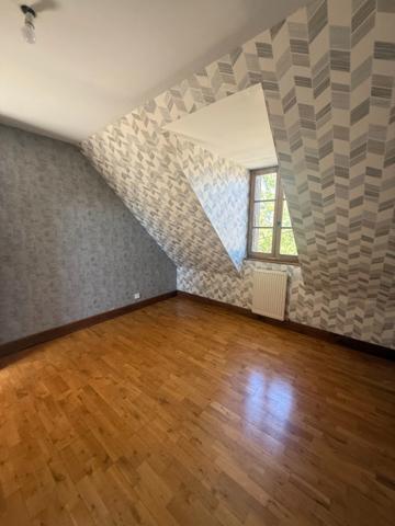 Maison à vendre 5 pièces à 8 km de VENAREY LES LAUMES-12 km de MONTBARD