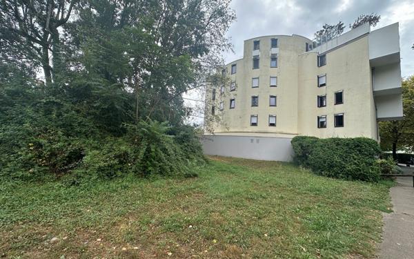 Appartement à vendre    4 pièces • 79,86 m2 Seyssinet-Pariset