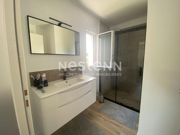 A vendre maison neuve, plage à pied.