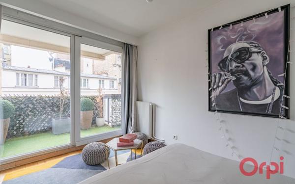 Appartement à louer    4 pièces •  Paris 16