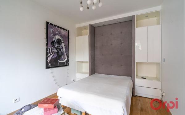 Appartement à louer    4 pièces •  Paris 16