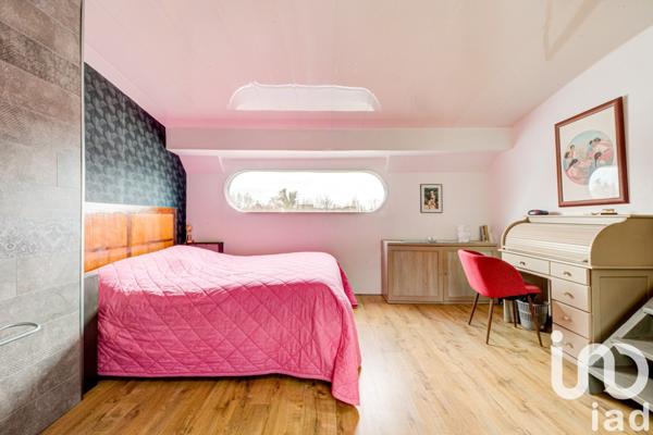 Péniche 5 pièces de 200 m² à Le Port-Marly (78560)