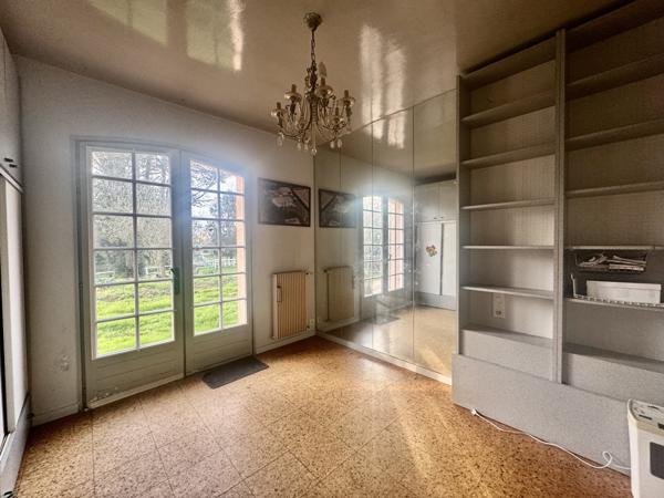 La Mothe-Achard (85150) Propriété de + de 245 m2 sur plus d'un hectare de terrain avec étang