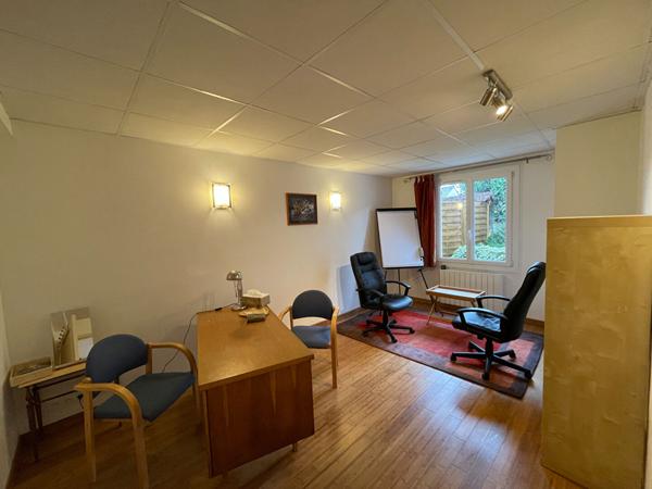 Maison Mondeville 112 M2 + local professionnel de 47 m2