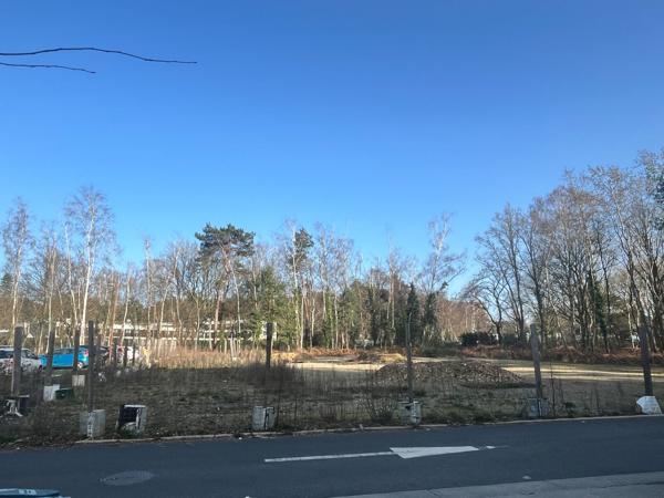 A LOUER : BUREAUX DE 603 M2 À PETIT COURONNE
