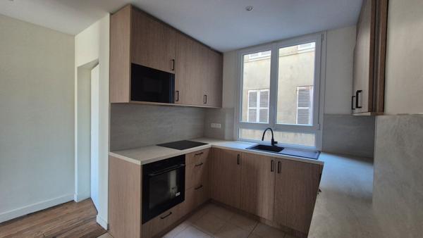 Appartement 3 PIECES - Coty - Entièrement rénové