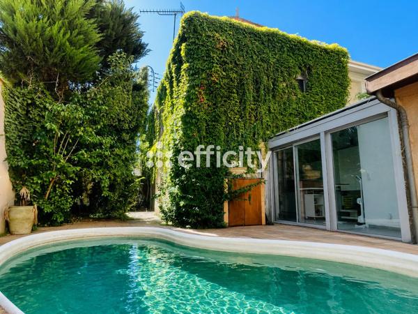 Maison
         5 pièces
        - 118 m² 514 000 € *