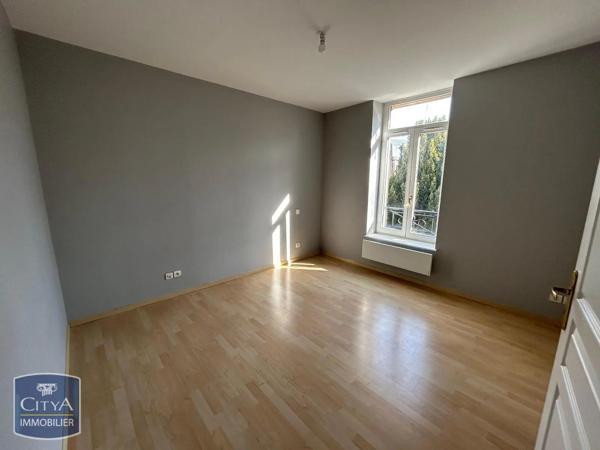 Appartement à louer 4 pièces 156.2m²