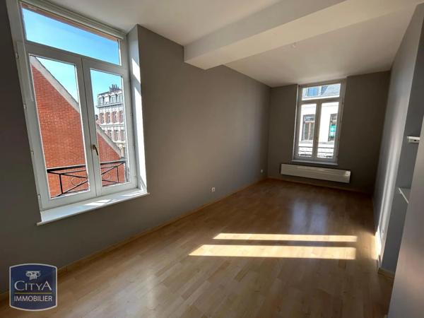 Appartement à louer 4 pièces 156.2m²
