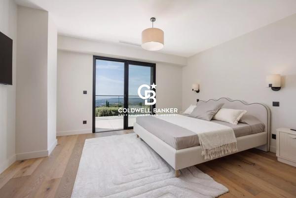 Villa 8 pièces à vendre St Paul - 06570 / Réf: 85852447