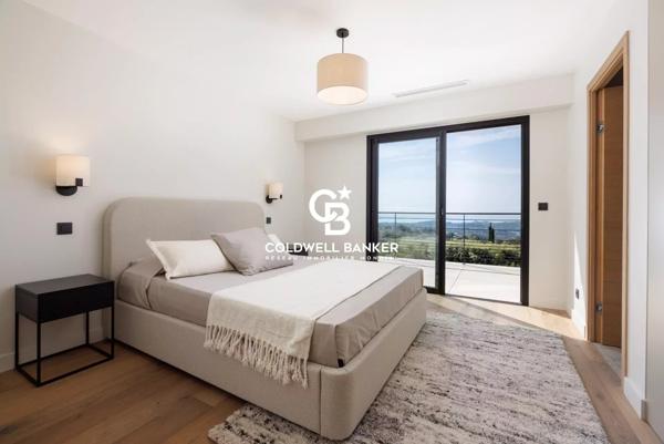 Villa 8 pièces à vendre St Paul - 06570 / Réf: 85852447