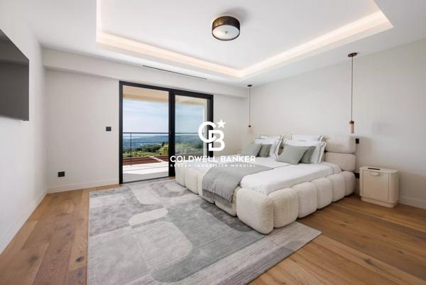 Villa 8 pièces à vendre St Paul - 06570 / Réf: 85852447