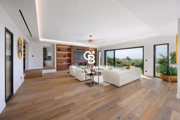 Villa 8 pièces à vendre St Paul - 06570 / Réf: 85852447