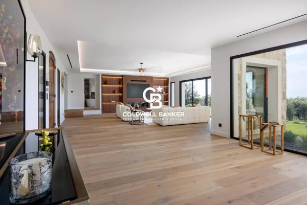 Villa 8 pièces à vendre St Paul - 06570 / Réf: 85852447