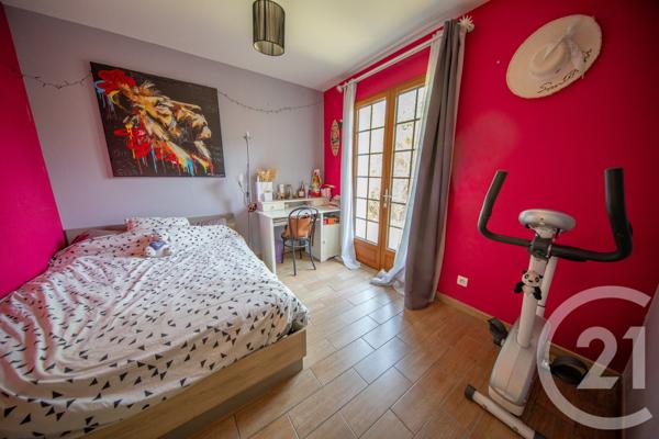 Maison à vendre  8 pièces - 146,33 m 2   ST MEDARD EN JALLES  - 33