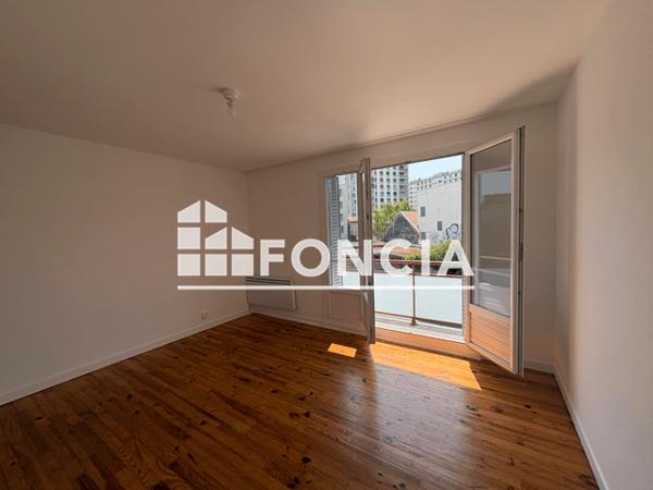 Location Appartement 3 pièces 54.6 m² - 58 RUE DES EAUX CLAIRES Grenoble 38100