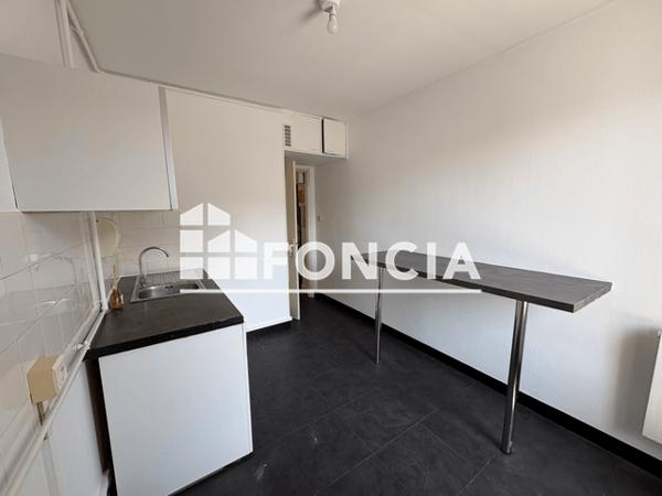 Location Appartement 3 pièces 54.6 m² - 58 RUE DES EAUX CLAIRES Grenoble 38100