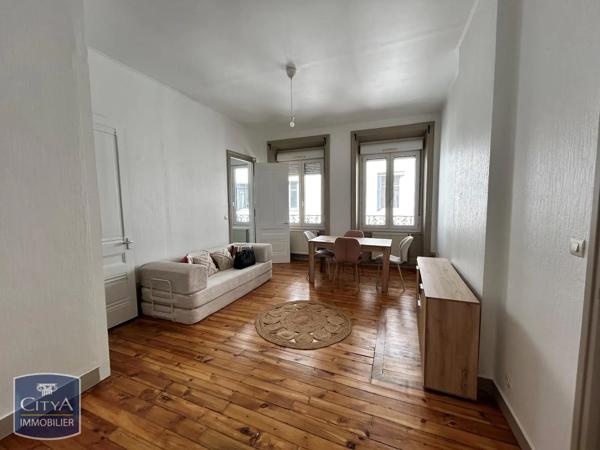Appartement à louer 2 pièces 59.15m² Saint-Étienne (42000)