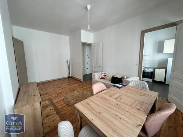 Appartement à louer 2 pièces 59.15m² Saint-Étienne (42000)