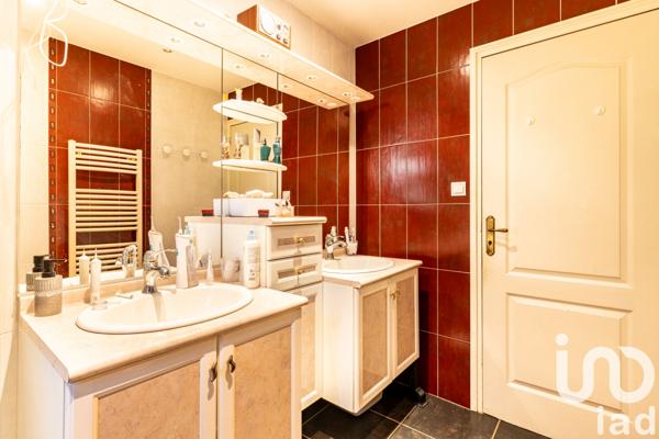 Maison à vendre 4 pièces 98 m² Saint-Genest-Lerpt