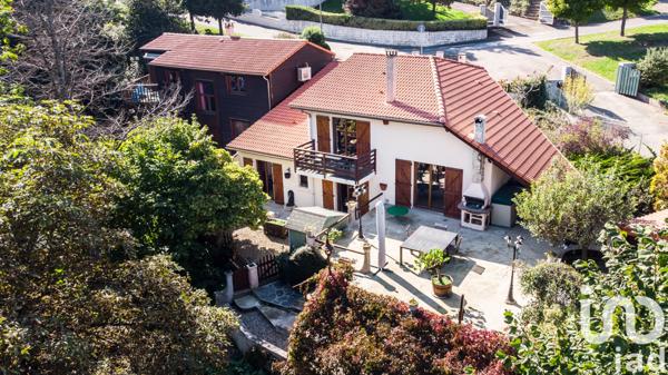 Maison à vendre 4 pièces 98 m² Saint-Genest-Lerpt