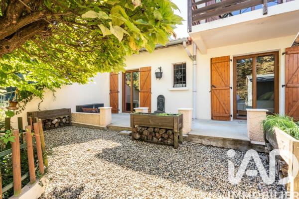 Maison à vendre 4 pièces 98 m² Saint-Genest-Lerpt