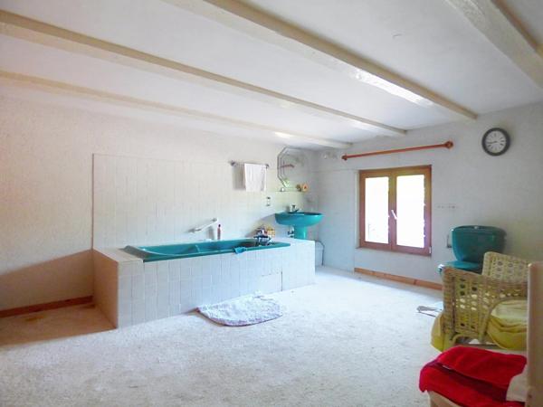 Maison alsacienne avec dépendance