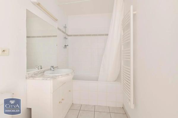 Appartement à vendre 1 pièce 28m² Mont-de-Marsan (40000)