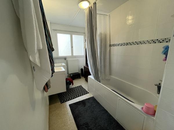 Appartement à vendre |  Vierzon |  4 pièces | 74 m²